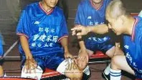 张伟丽为何被迫留美？她将如何自保？